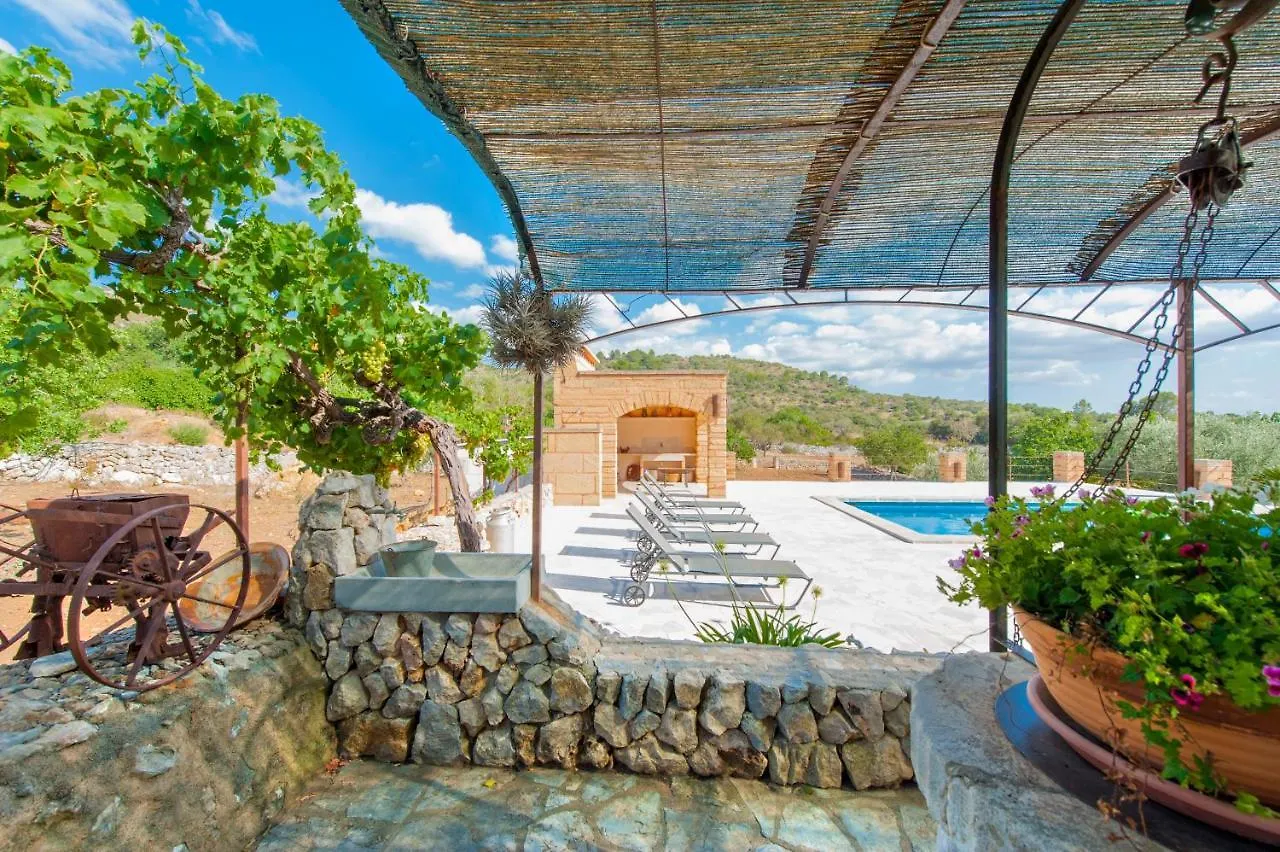 Finca Cas Padri Martet Sant Llorenc Des Cardassar Spanien